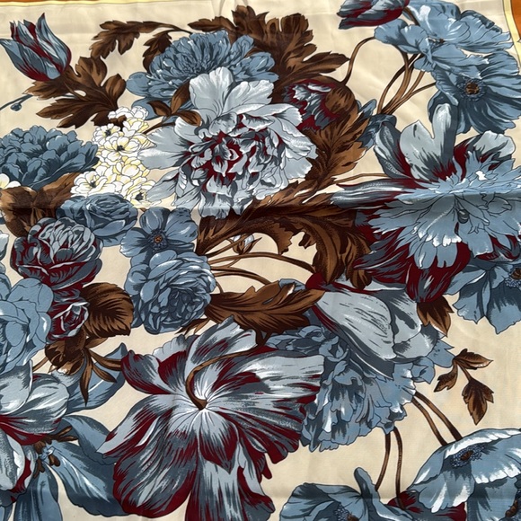 Large square dark floral scarf hand rolled edges NEW - Picture 4 of 8